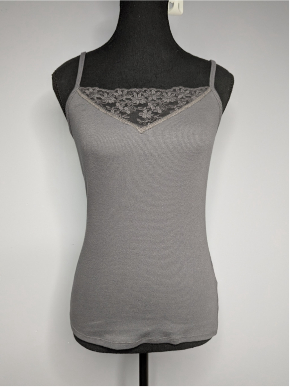 Hollister Grey Ribbed Lace Trim Cami Tank Top – Size M (Like New)